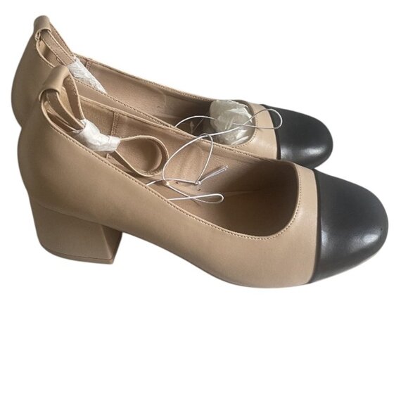 TORRID ROUND TOE BLOCK HEEL ANKLE STRAP PUMPS - Picture 3 of 4